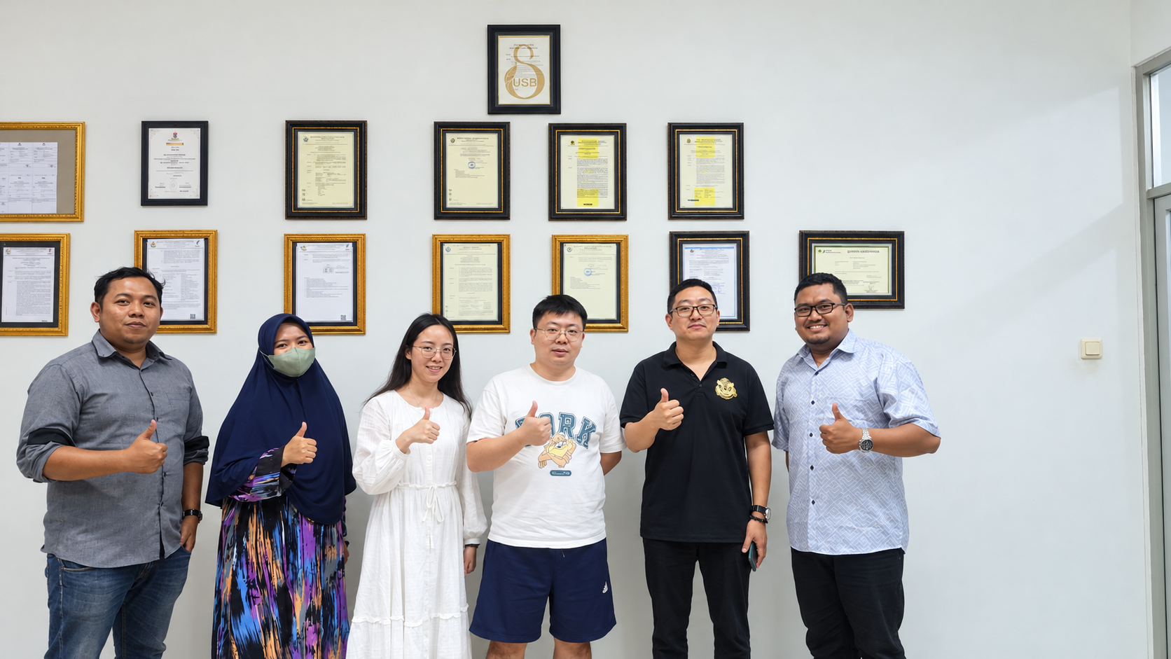 fondasi bisnis